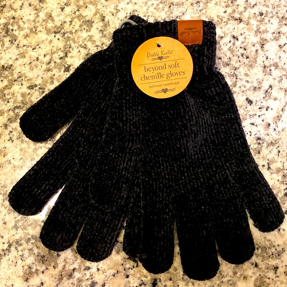 Britt’s Knits beyond soft chenille gloves